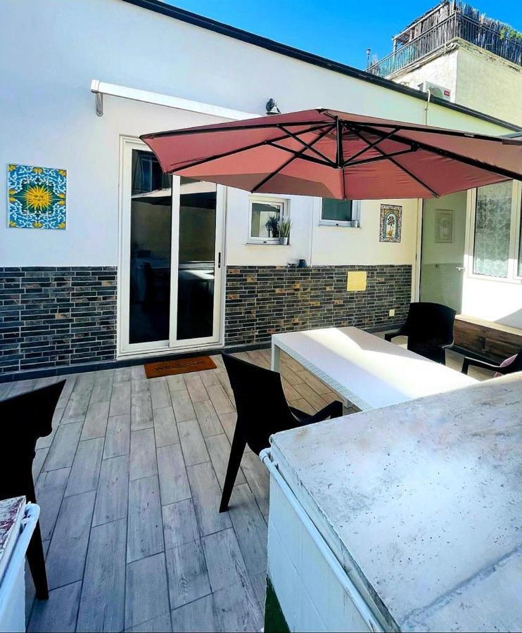 Domus Carbonari Apartment *